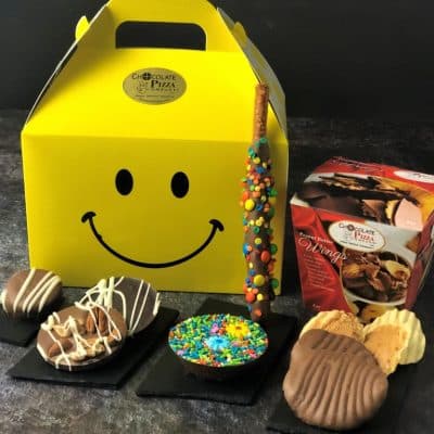 smiles across the miles gift tote with chocolates